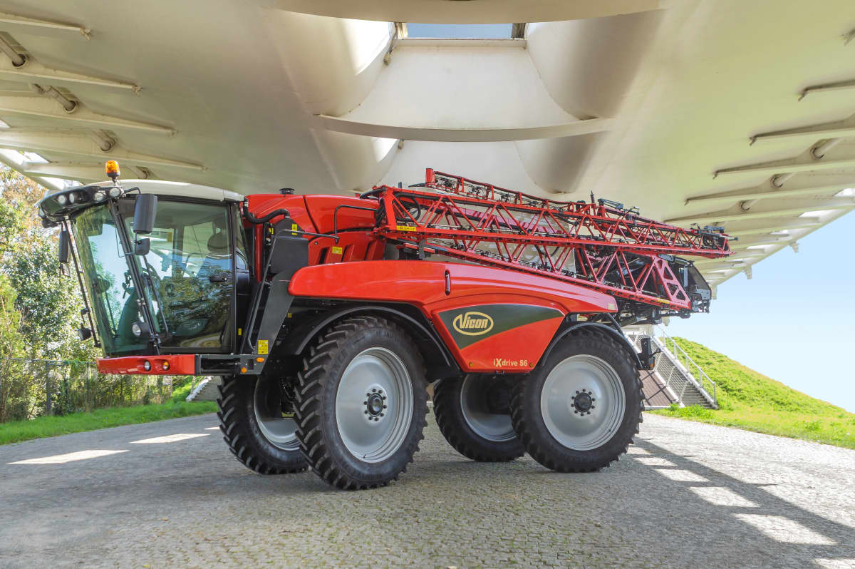 Vicon-Self-Propelled-Sprayer-iXdrive-S6-0004