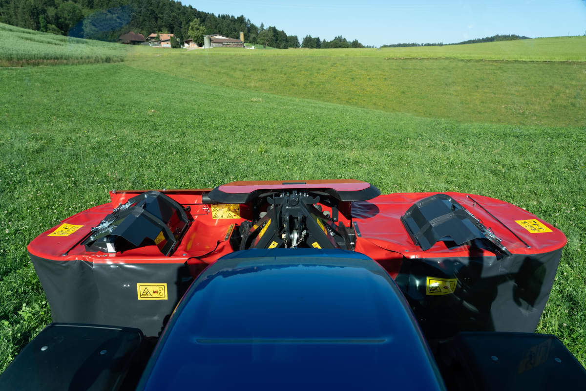Vicon EXTRA 332XF Compact  - Front Mounted Disc Mower 