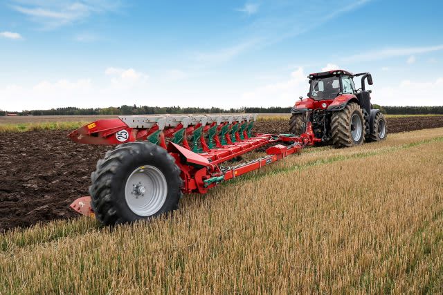 Kverneland reveals new plough series