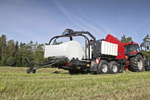 FIXED CHAMBER BALER-WRAPPER COMBINATIONS