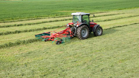 Kverneland - Kampanj: Kverneland 9439 CompactLine – 3,90 m rotorsträngläggare