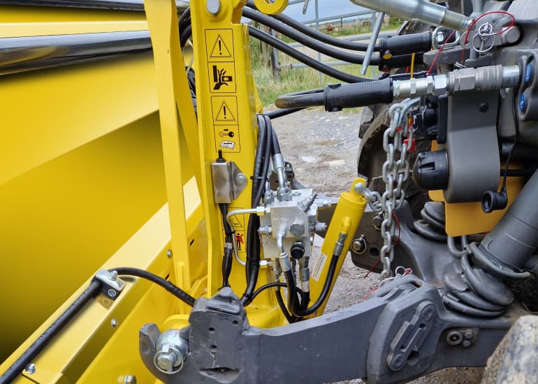 Kverneland - Mechanic and hydraulic suspension system 