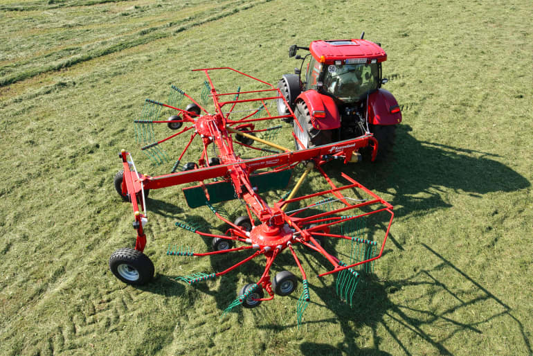 Double Rotor Rakes - Kverneland 9580 C - 9584 C - 9590 C Hydro, heavy duty rakes which performs in the toughest conditions