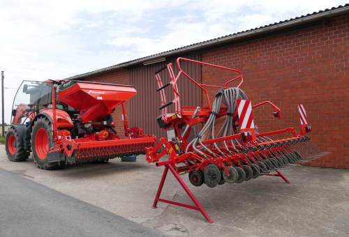 https://res-5.cloudinary.com/kvernelandgroup/image/upload/c_scale,w_500/f_auto/q_auto:eco/e-drill-power-harrow-solo-copy-jpg-g18pw05gfu