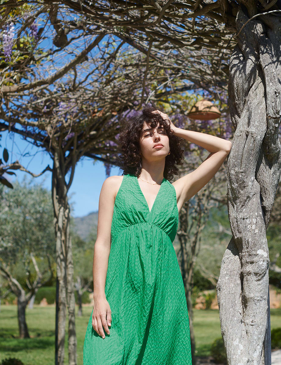 Green V-Neck Sleeveless Amy Midi Dress