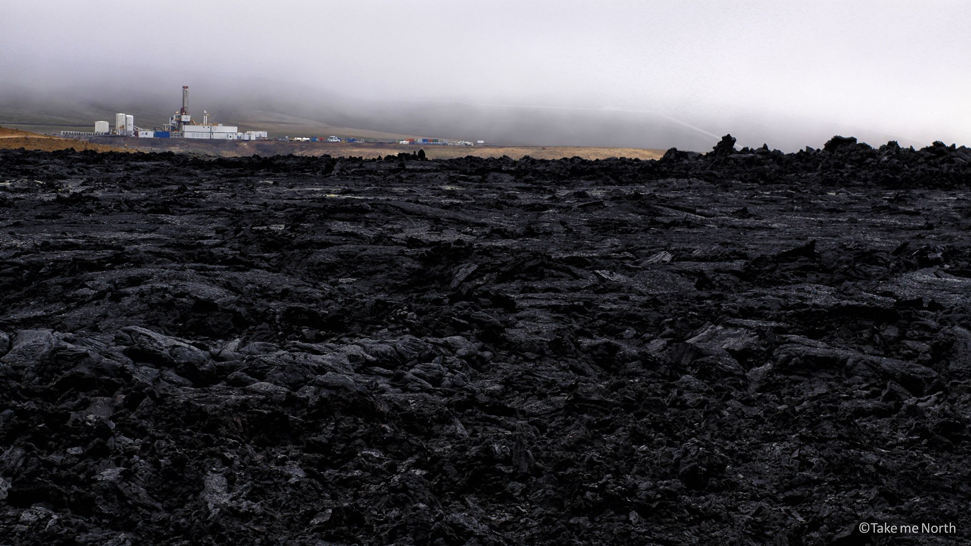 Kröflustod drilling site between lava fields