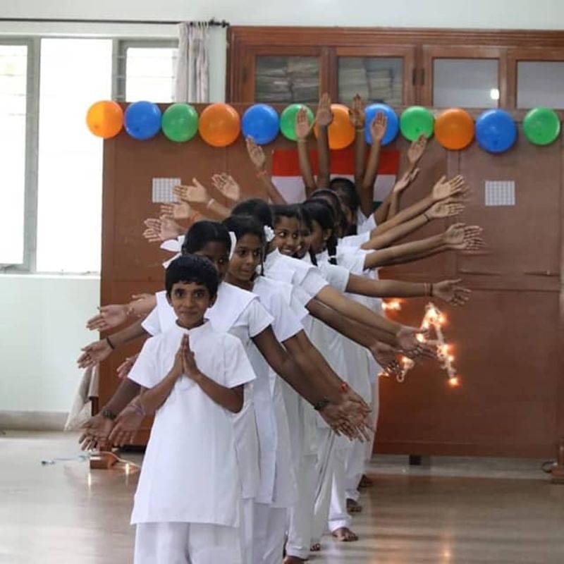 Guide Students Through a Play Reading Activity