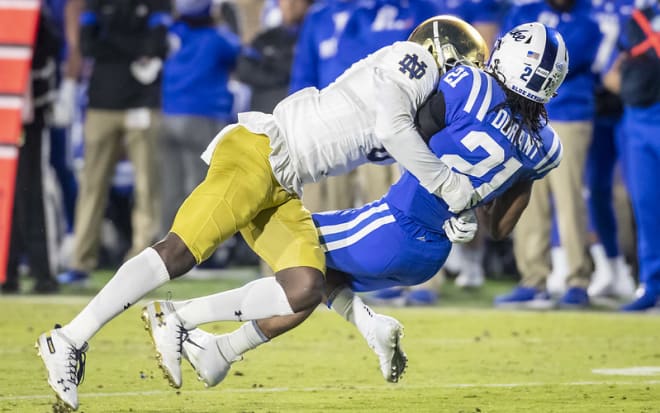 Notre Dame senior rover Jeremiah Owusu-Koramoah