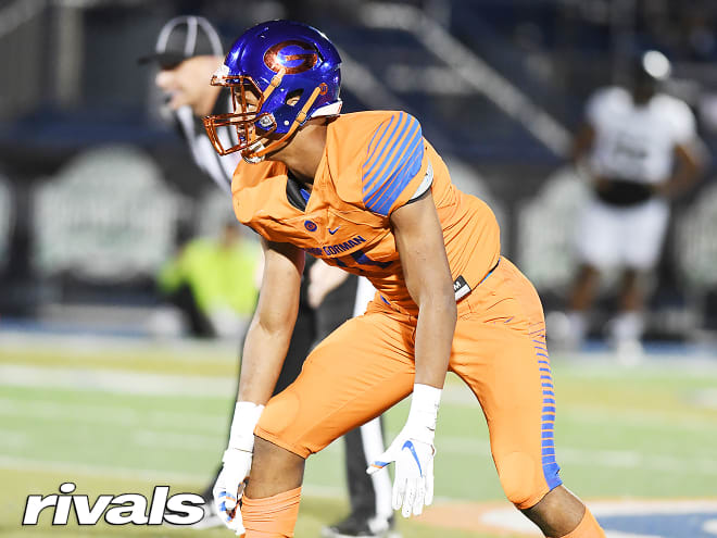 Las Vegas Bishop Gorman outside linebacker Cyrus Moss