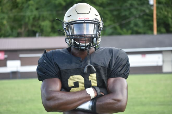 Jonesborough (Tenn.) David Crockett linebacker and Notre Dame commit Prince Kollie