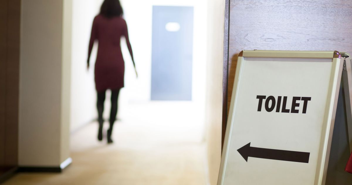 5 Easy, All-Natural Ways To Stop Peeing So Much | Kidney-Urinary-Health -  Sharecare