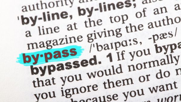 Bypass meaning in dictionary