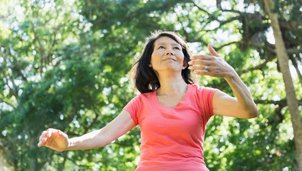 woman doing tai chi