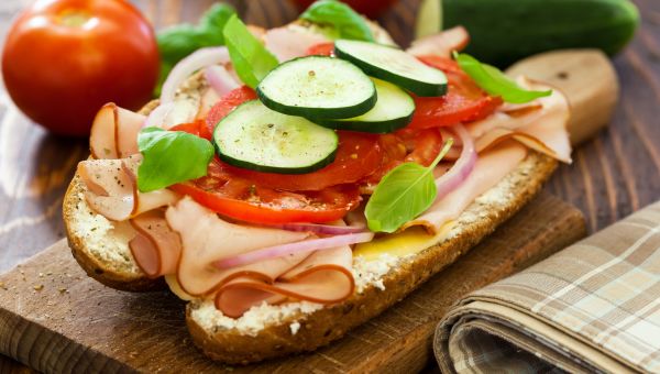 healthy turkey sandwich