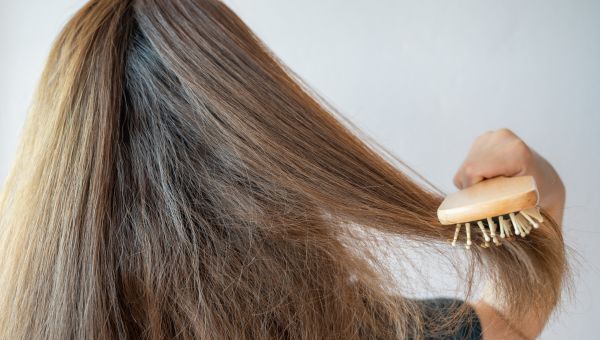 dry woman's hair