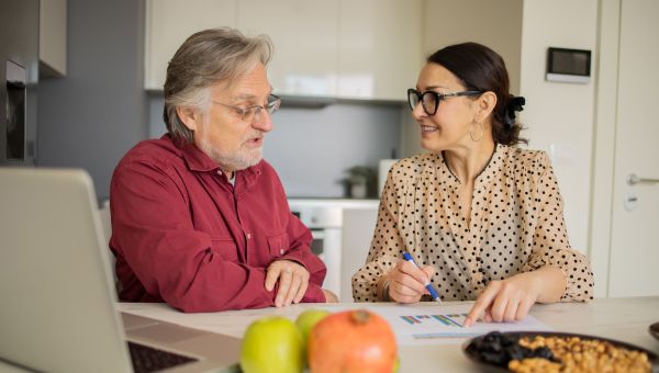 Nutritionist is creating a meal plan for the client
