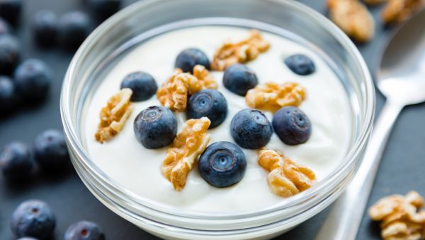 yogurt, fruit, berries, granola