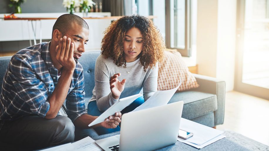 couple discussing finances