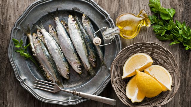 sardines, lemons