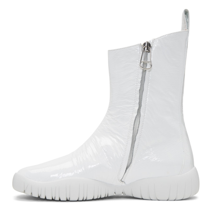 maison margiela tabi flat boots