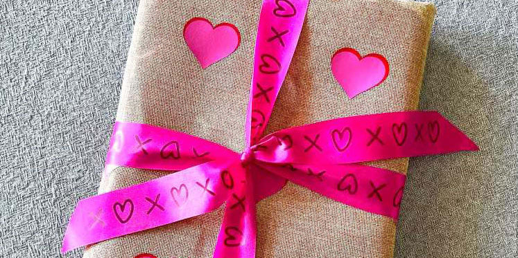 Lav dit eget valentins gavepapir med Easyweed