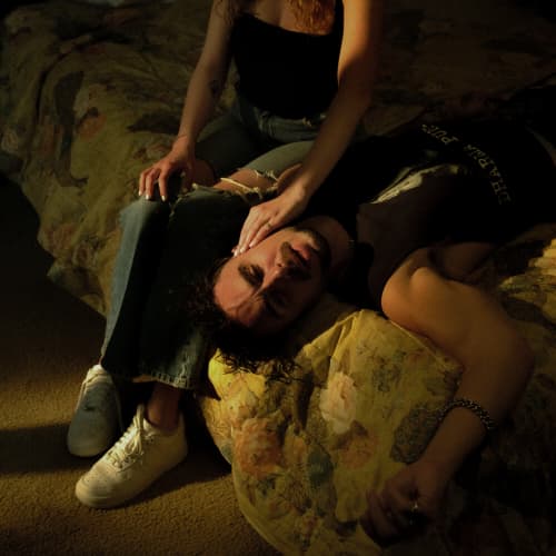 EAT ME (alive) - single