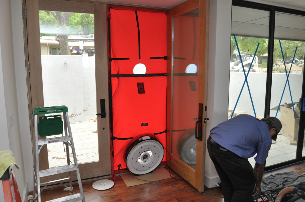 4 Tips to Building an Efficient House in a Hot Climate