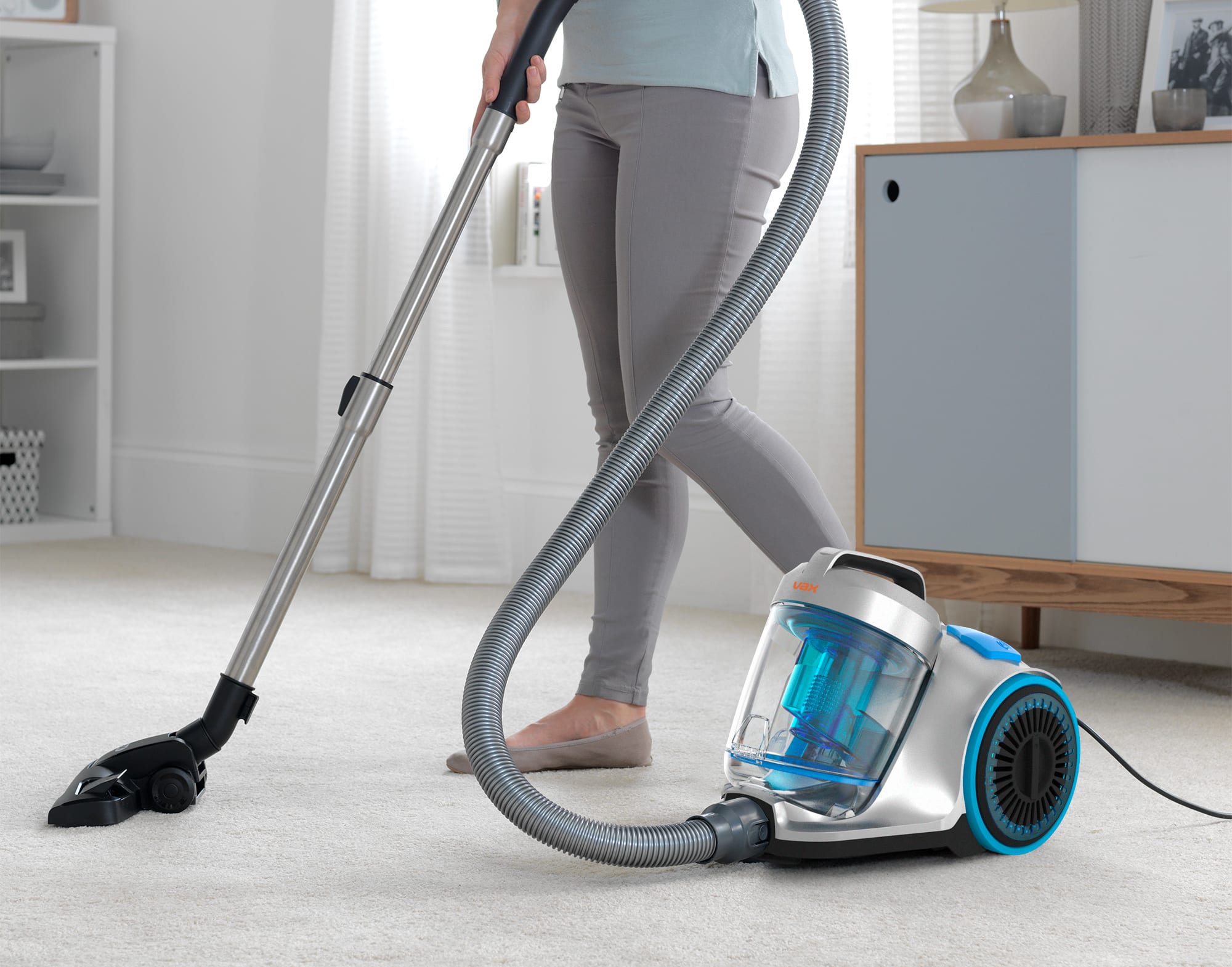 Home vacuum cleaner. Vax Compact пылесос. Цилиндрический пылесос. Пылесос цилиндрической формы. Bagless Vacuum Cleaner.