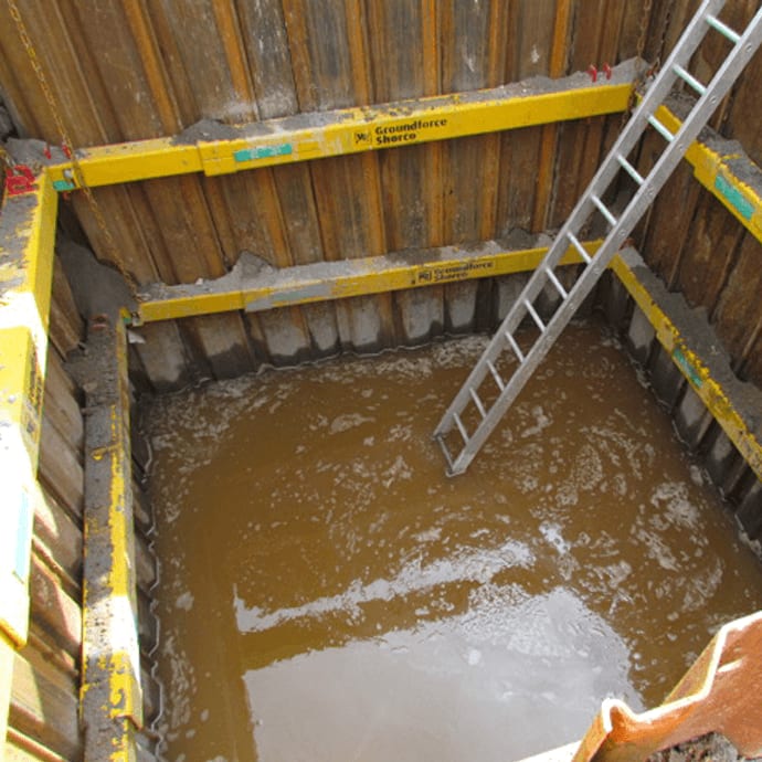 GF Double Acting Manhole Brace