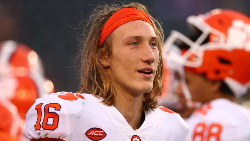 Trevor Lawrence's arm strength is off the charts | Yardbarker