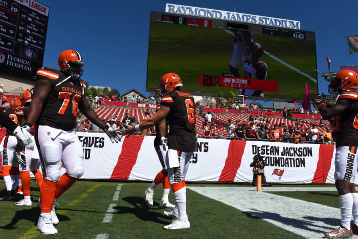Cleveland Browns' worst look: 2015-present brown-on-white