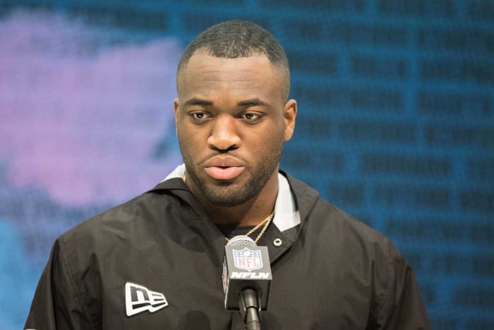 Miami Dolphins: Josh Uche, DE, Michigan