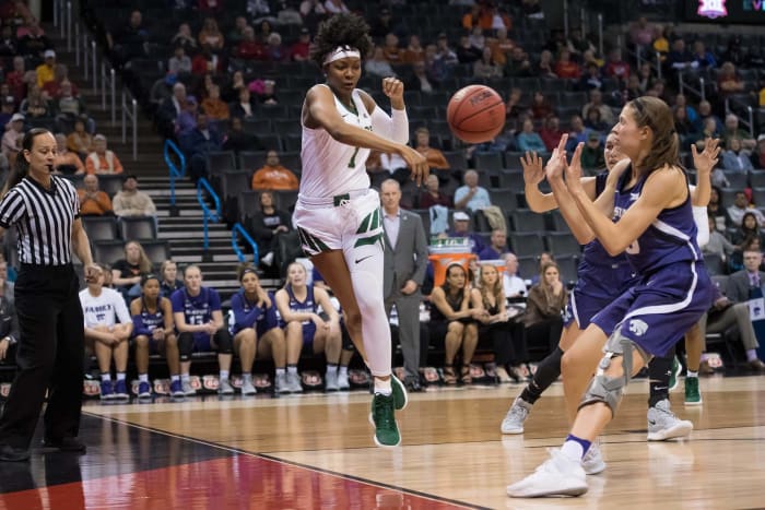 10 Men's and 10 Women's player of the year candidates - NaLyssa Smith, Baylor, Junior
