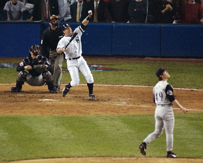 2001: Juego 5 - Yankees de Nueva York 3, Diamondbacks de Arizona 2 (12 entradas)