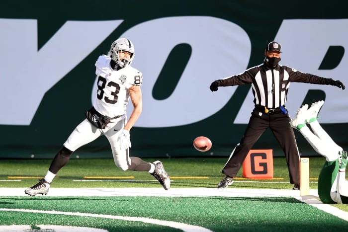NFL Week 13 grades from around the league - NewsOpener Darren Waller keeps Raiders afloat