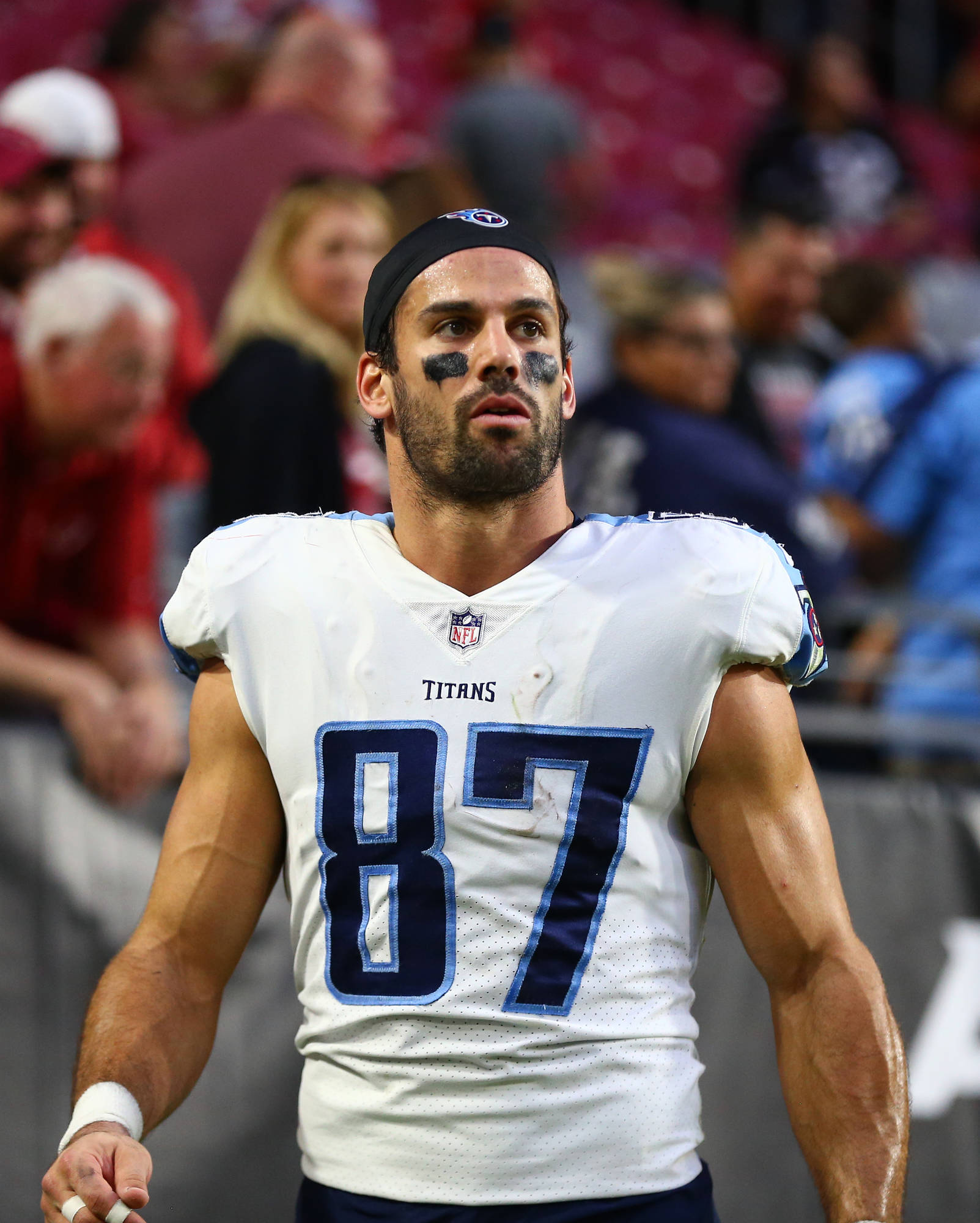 Eric Decker announces retirement from football